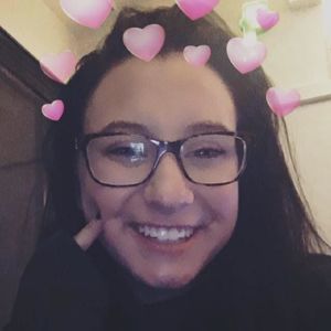 Meet your Posher, Becca